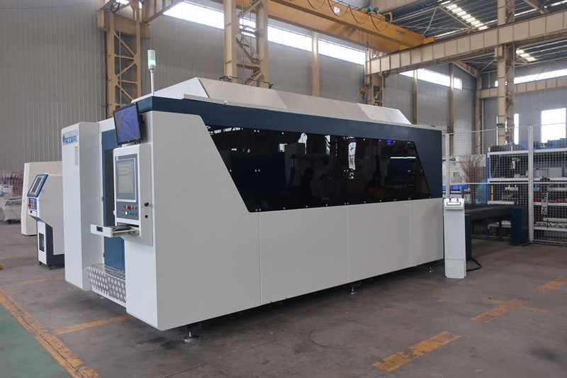 3KW High Power Fiber Laser Cutting Machine